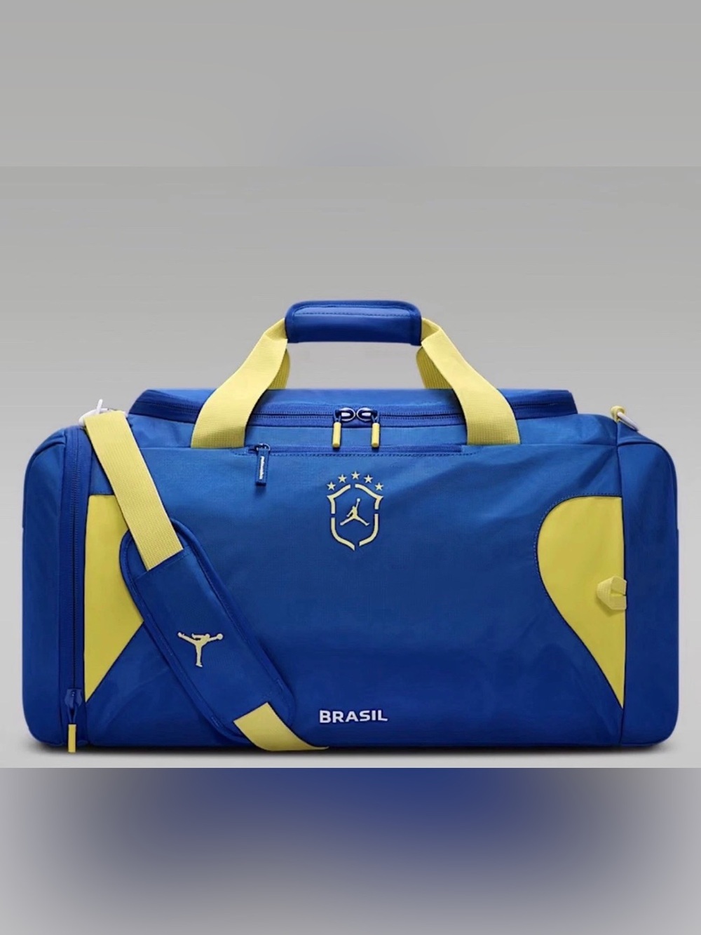 NIKE x JORDAN BRAZIL SOCCER TEAM DUFFLE BAG
RARE
BRAND NEW WITH TAGS